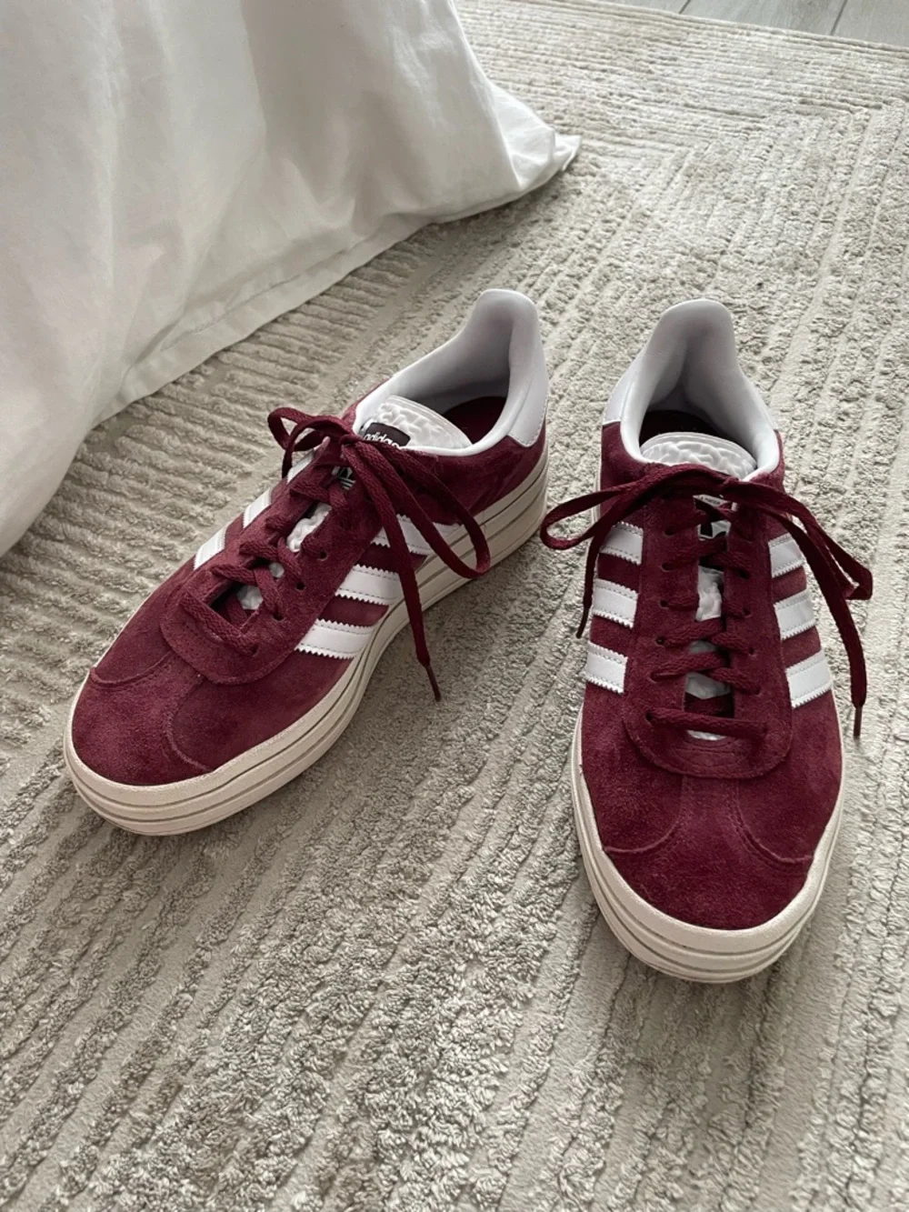 Adidas Gazelle Bold 'Shadow Red White'. Size 8 - Picture 2 of 8